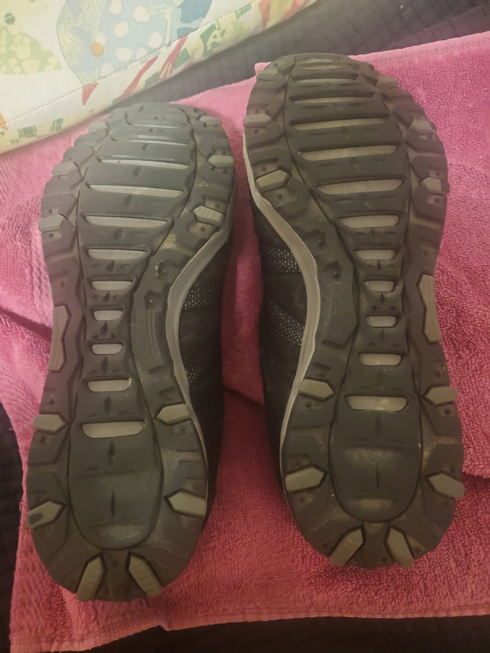 Skechers Men's Black Athletic Shoes - Rugged Tread
